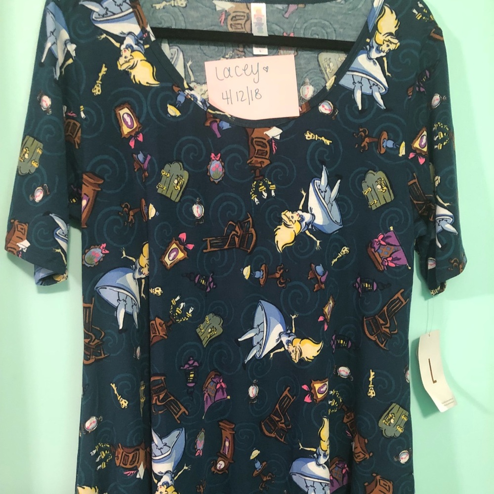 BNWT Alice in Wonderland perfect!